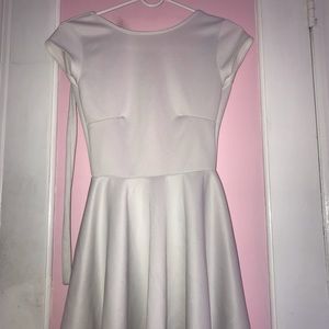 White Short Sleeve Dress With Bow tied in the back